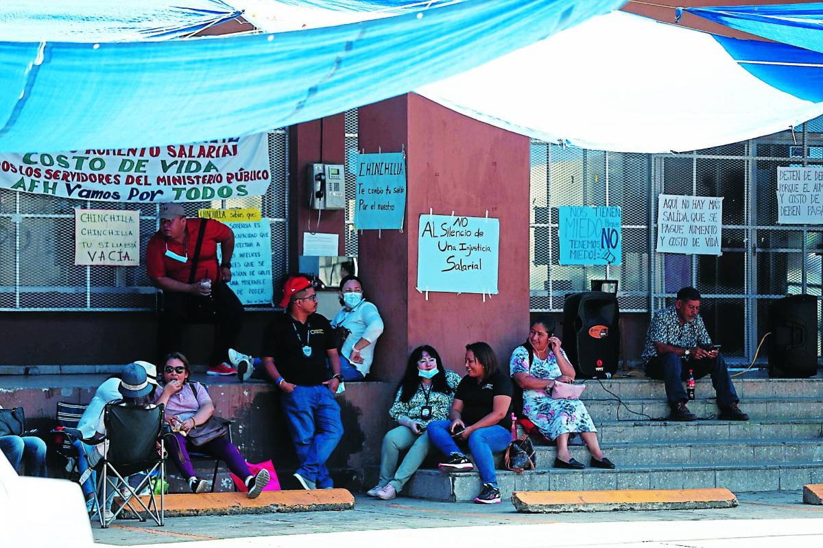 Un aumento de L3,600 recibirán los empleados del Ministerio Público