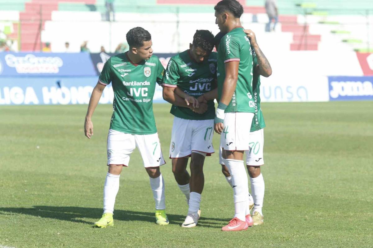 Escándalo: Cachetada de Anangonó a Alexy Vega y así reaccionó el volante