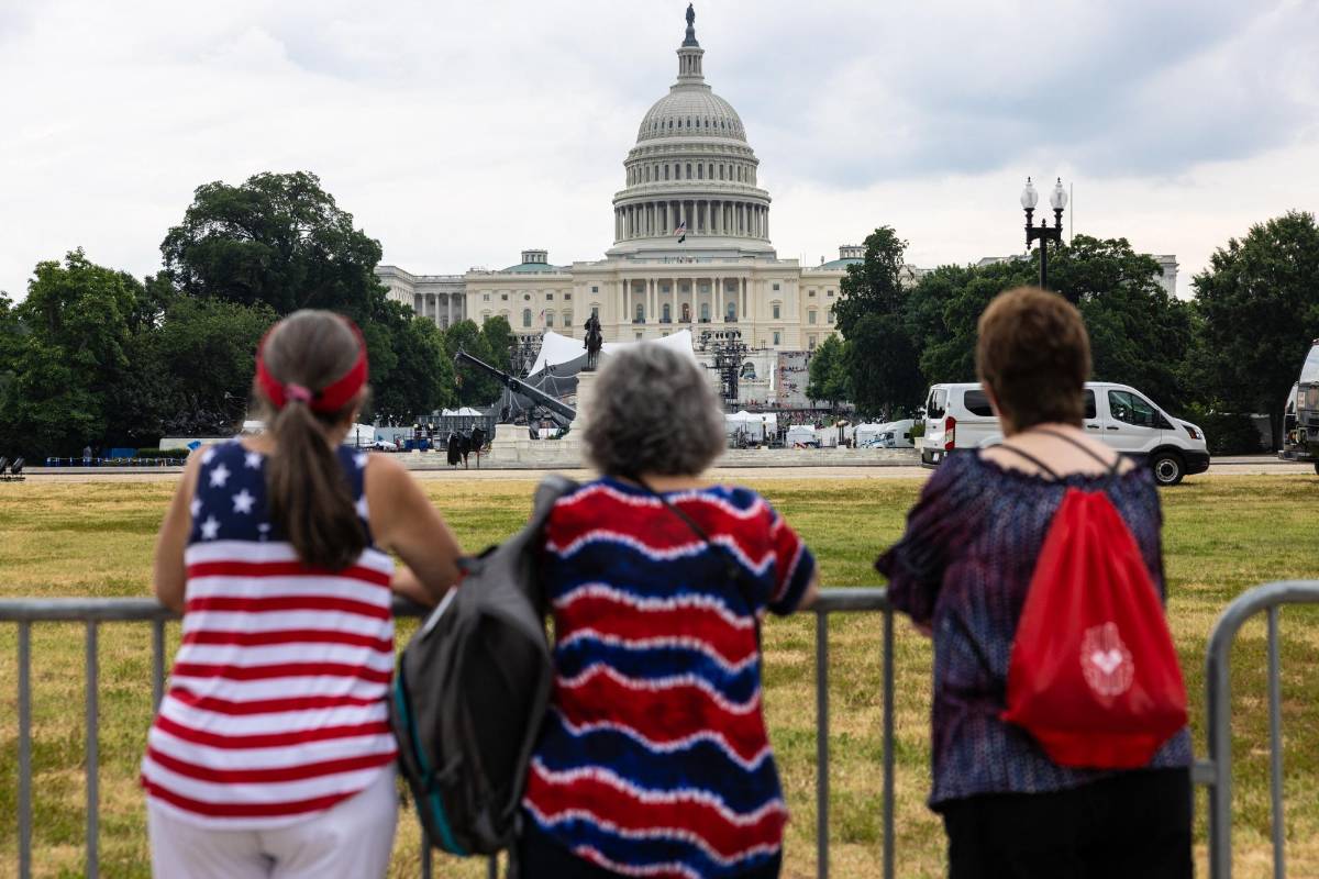 Republicanos aprueban programa electoral que incluye la mayor deportación de la historia