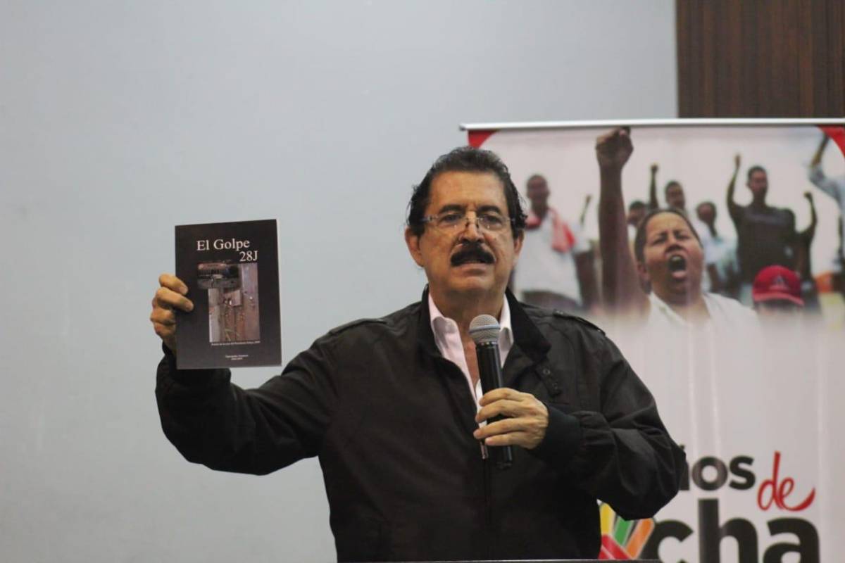 Este viejo loco, enfermo mental: Padre critica libro 'El Golpe 28-J'