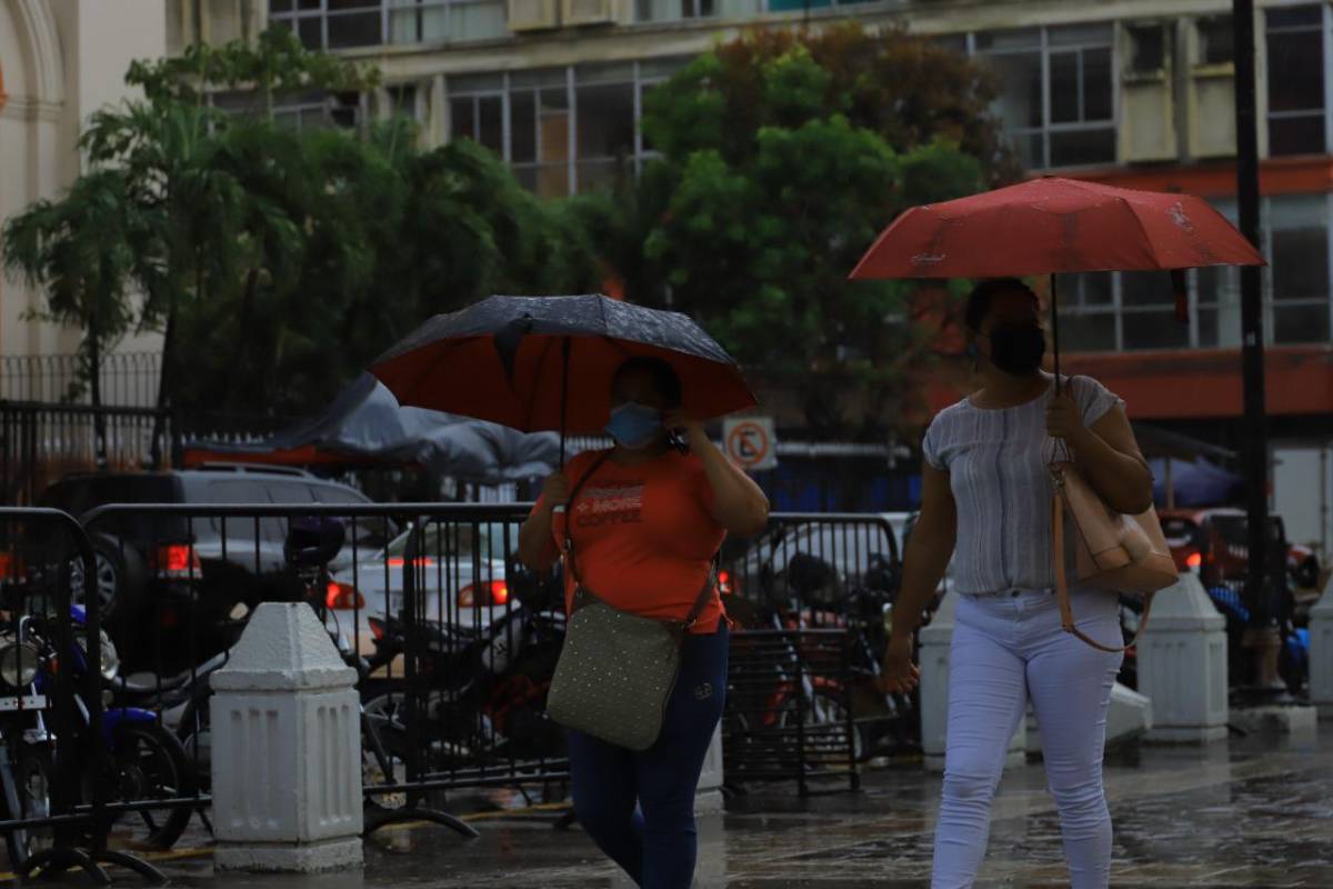 Onda tropical dejará lluvias en la mayoría de regiones de Honduras