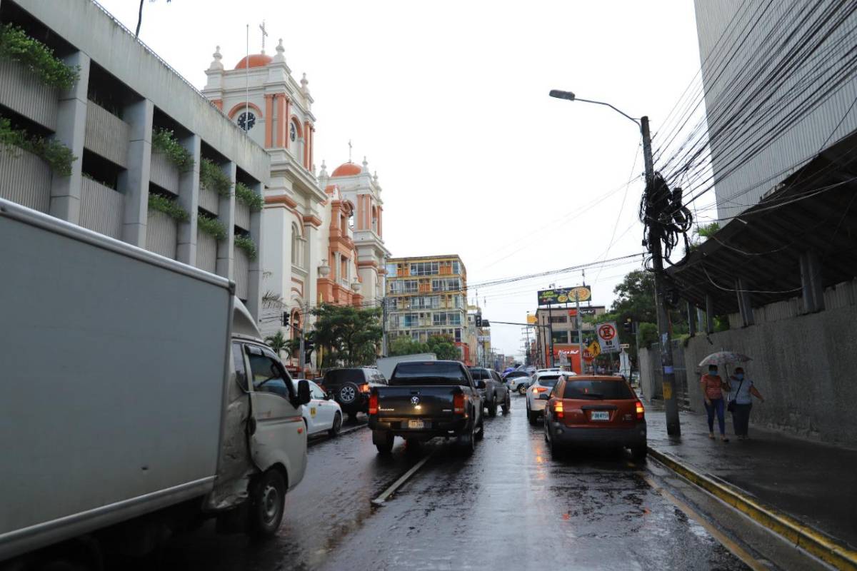 Ingreso de humedad generará nublados y lluvias débiles este jueves en tres regiones de Honduras