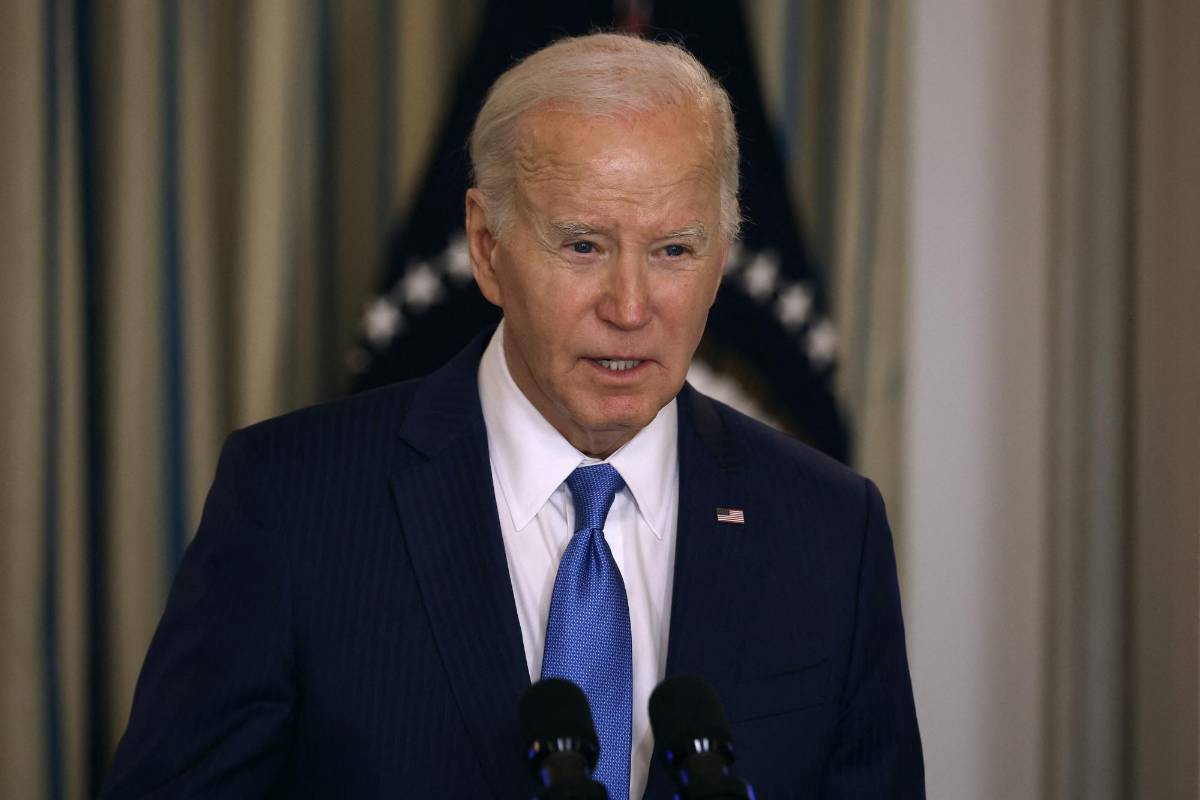 Biden está “en forma” para cumplir sus funciones, afirma médico tras chequeo anual