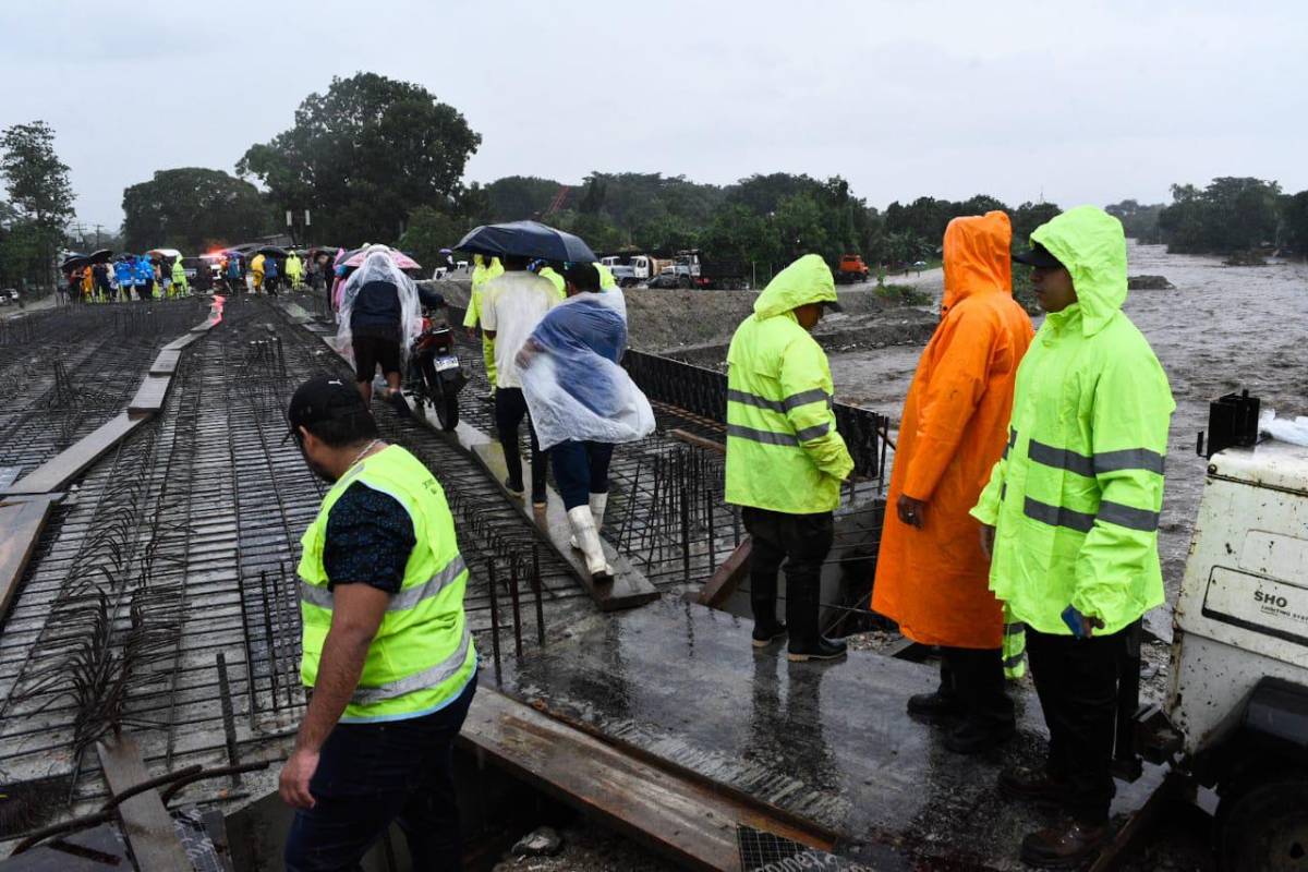 Frente frío con lluvias causa estragos en barrios bajos de San Pedro Sula