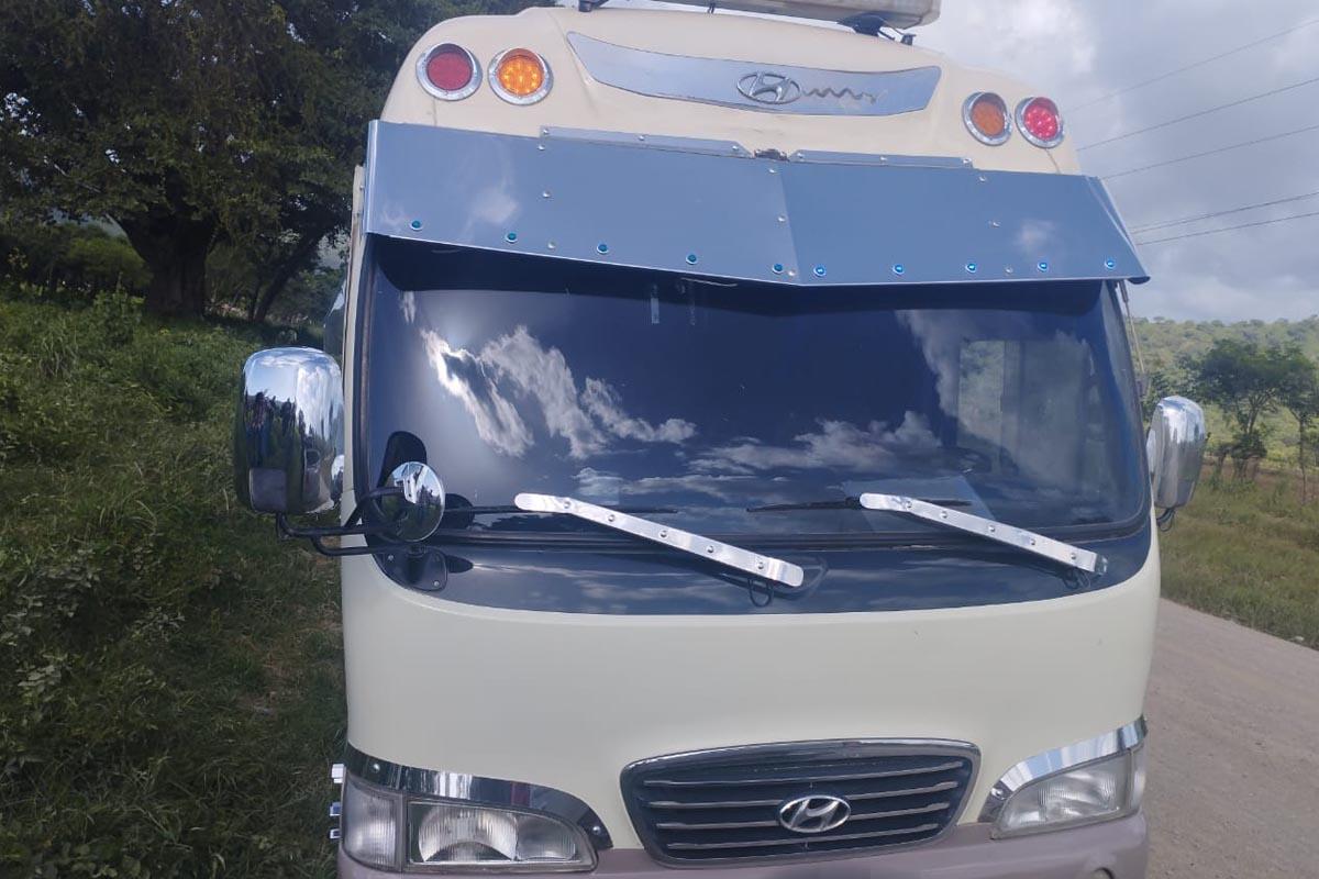 Detienen 15 migrantes de Cuba y a presunto traficante