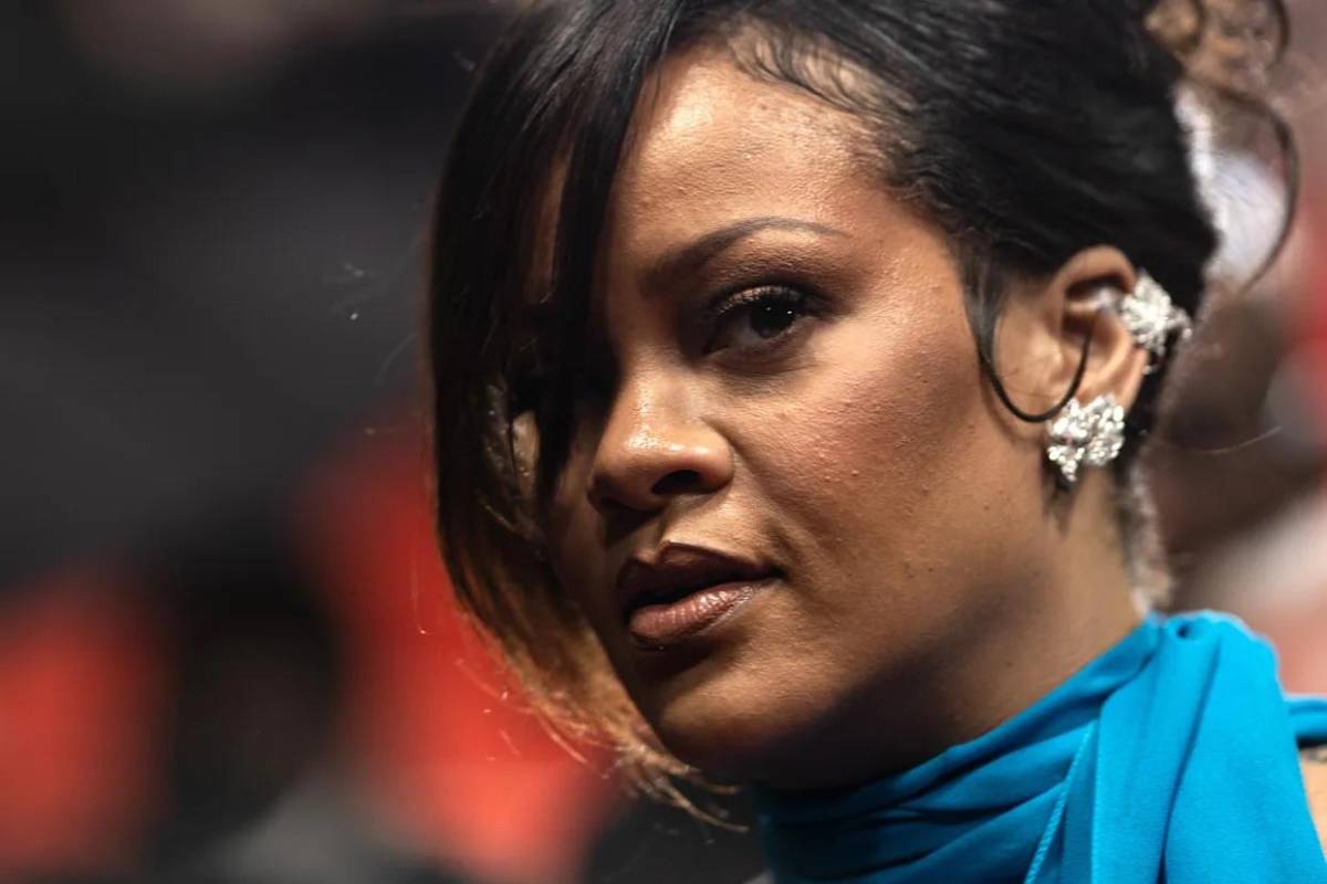 Rihanna habla de los momentos de angustia que vivió cuando una mujer disparó a su casa