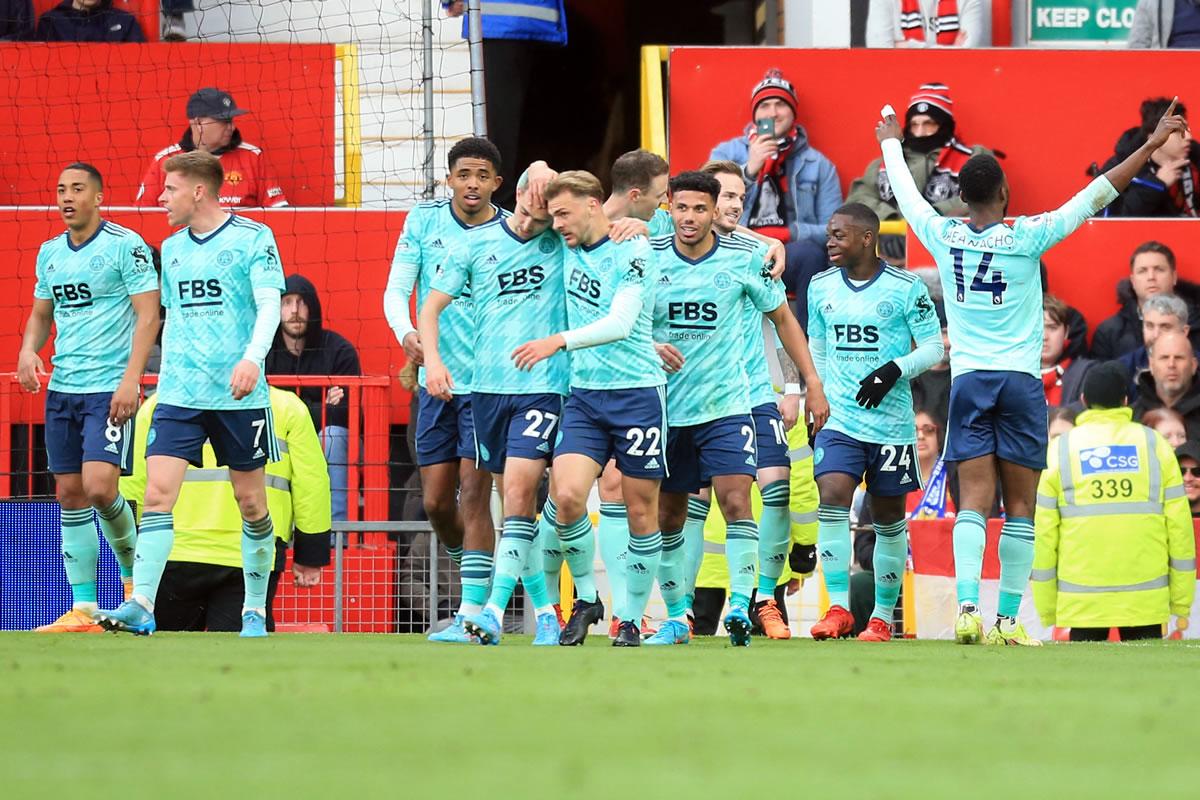 Jugadores del Leicester City festejando el gol de Kelechi Iheanacho.