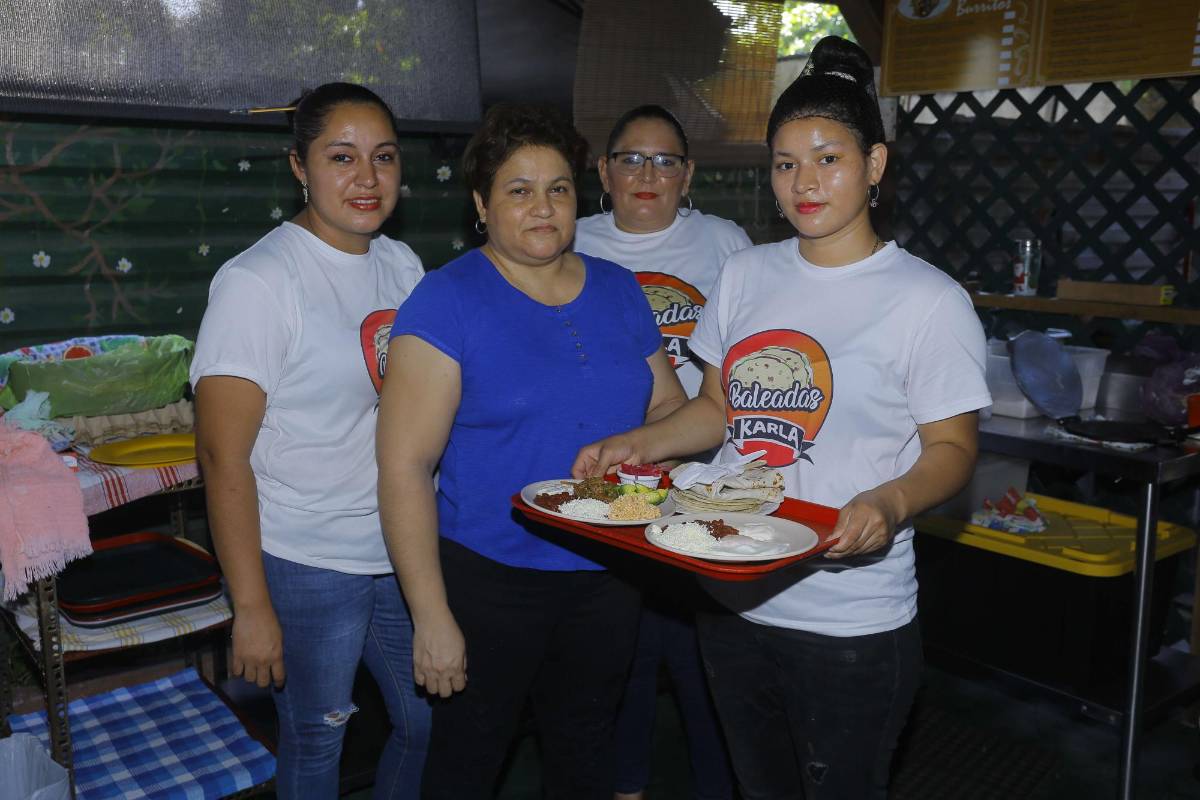 Baleadas Karla, 30 años de deleitar a los sampedranos