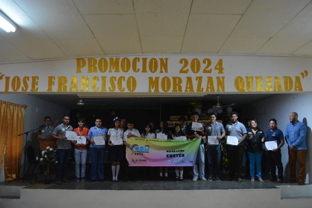 Premian a niños y jóvenes ganadores de olimpiadas de matemática, física y química