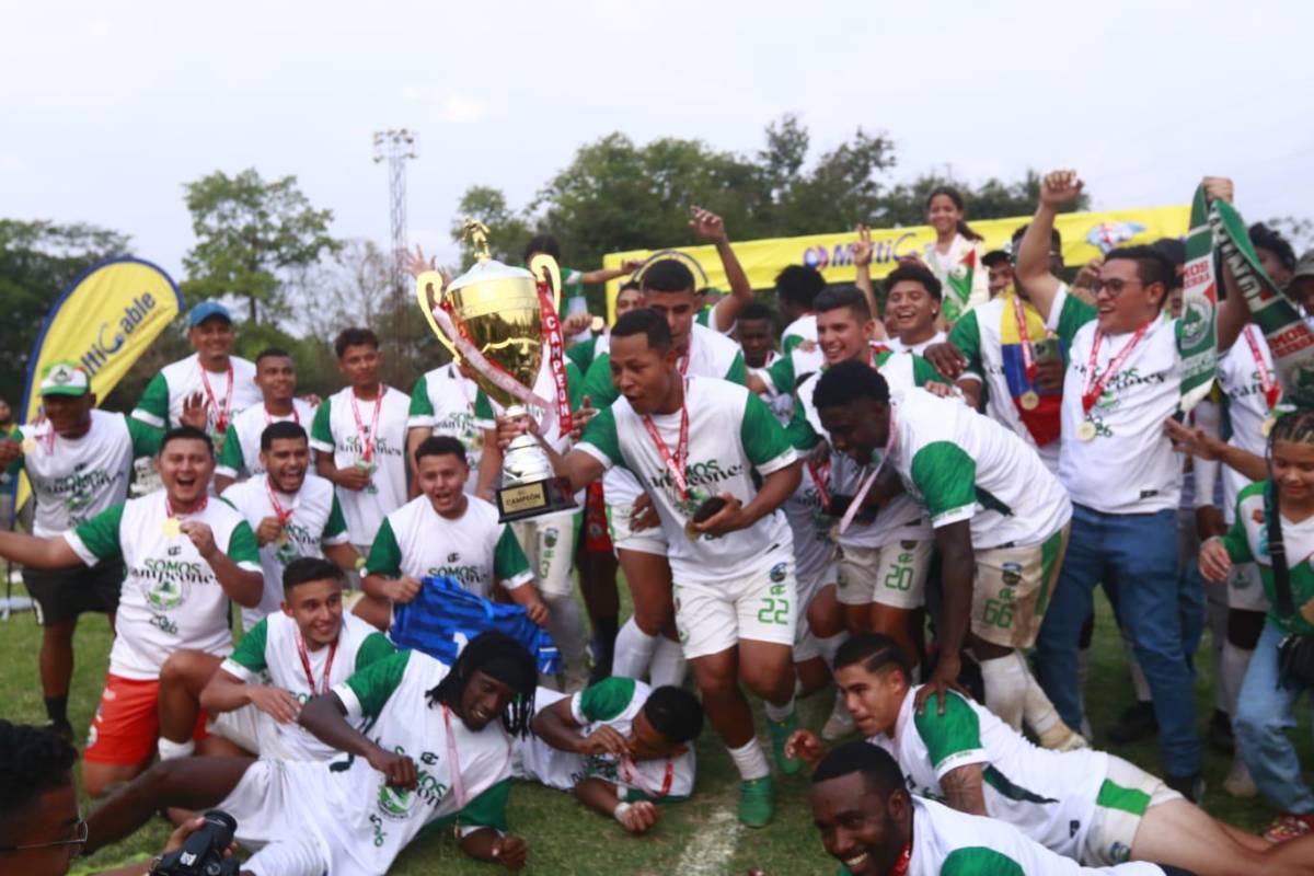 Hondupino campeón, tristeza del Brasilia y jugador fue retirado en ambulancia