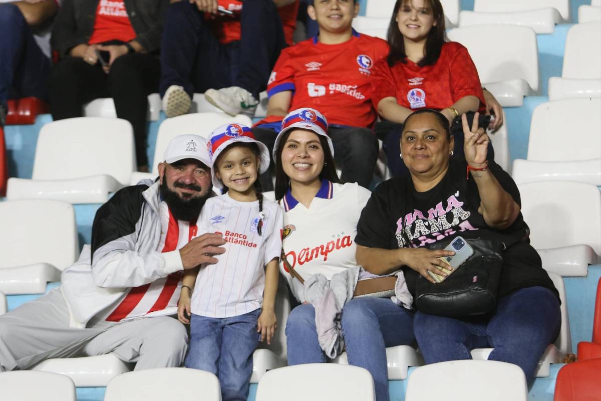 Olimpia despide a Real España, regreso, chicas y lo qué pasó con la pantalla