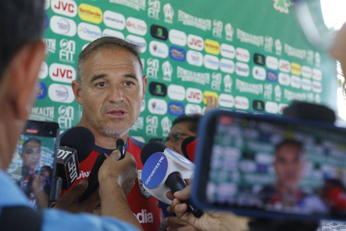 Tota Medina habló del duelo en el Yankel y su rivalidad en cancha con Troglio.