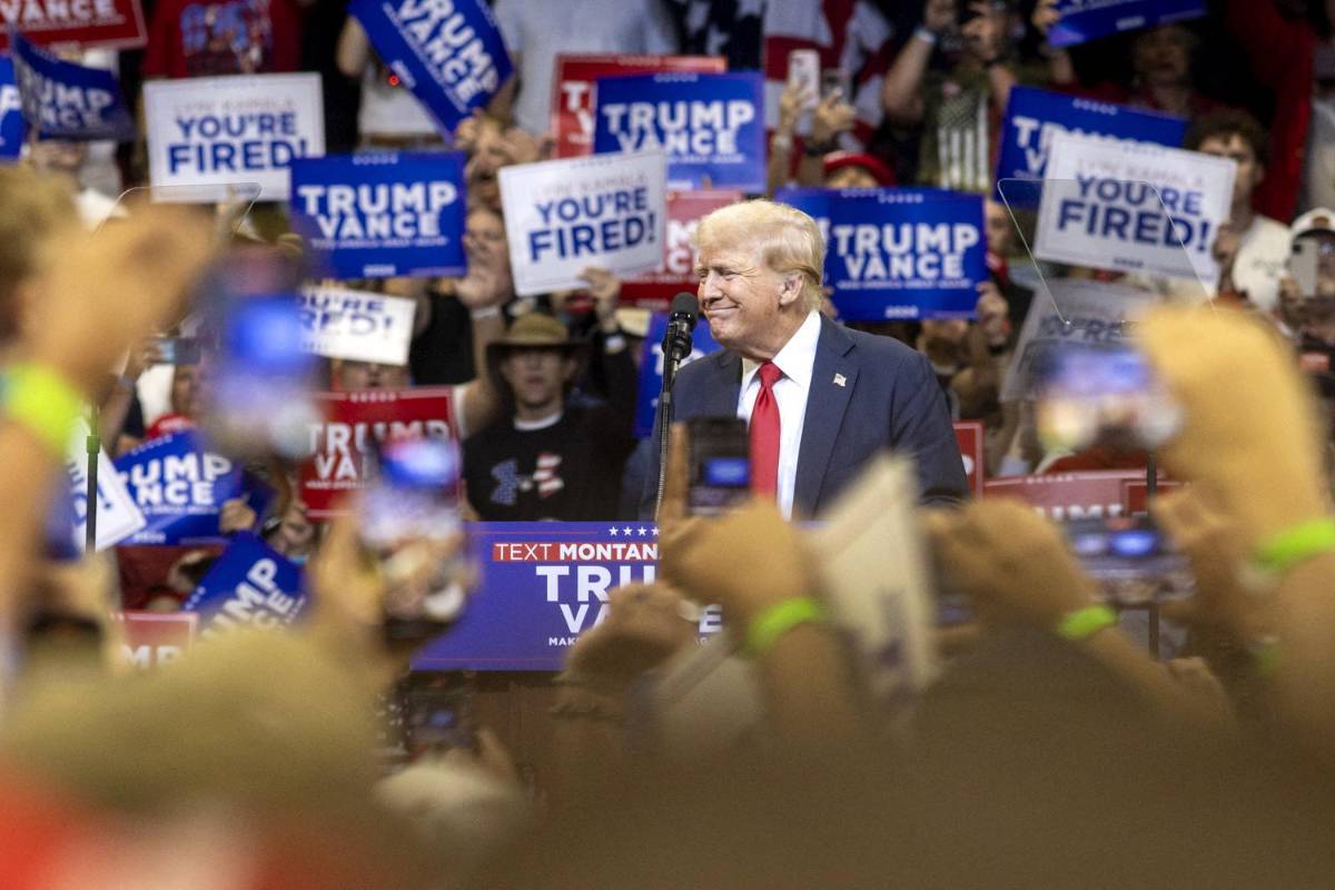 Trump demanda por 100 millones a EEUU por redada ‘inconstitucional’ en Mar-a-Lago