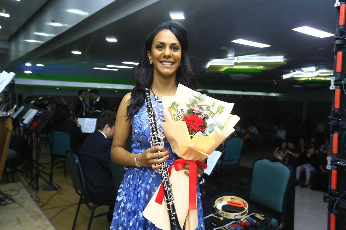 La oboísta Nermis Mieses cautiva en magistral concierto