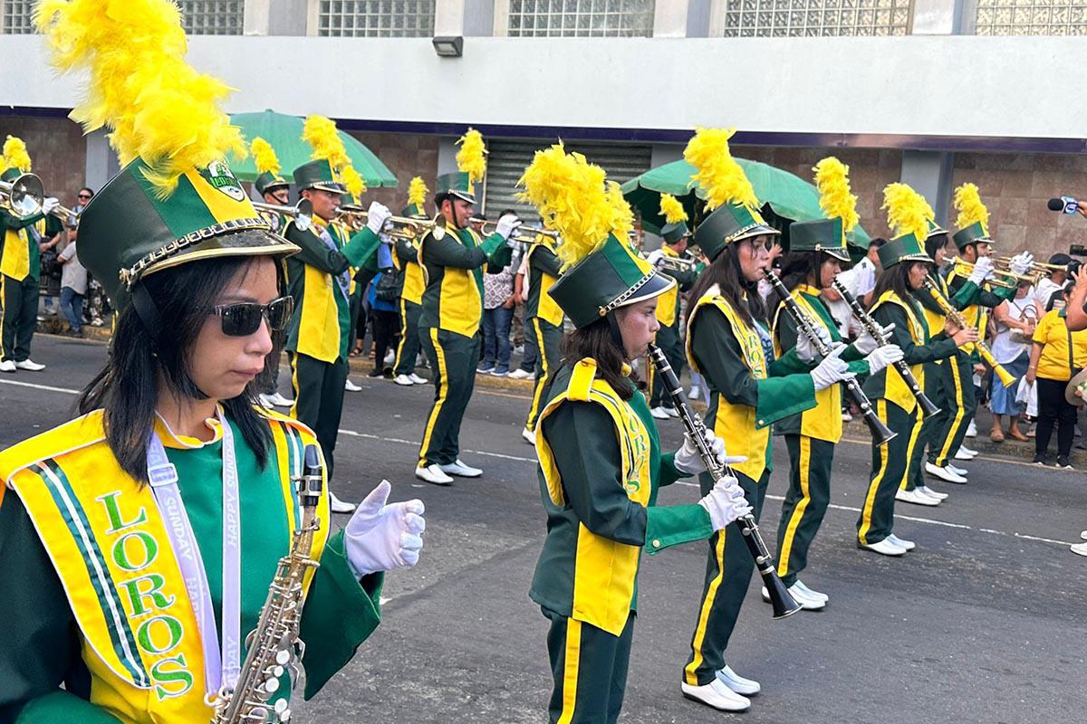 Latin Band en la tercera avenida de San Pedro Sula.