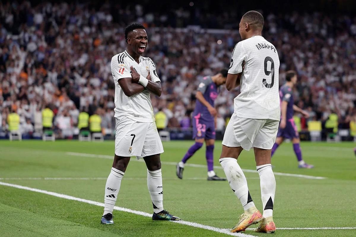 Así celebró su gol Vinicius junto a Mbappé, quien le dio la asistencia.