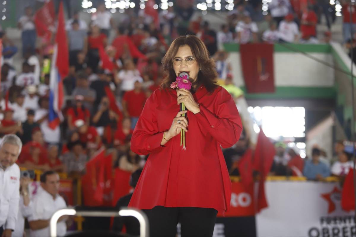 Iroshka atiza contra Rixi: Se ha reunido con brujos y están financiados por cartel Los Soles