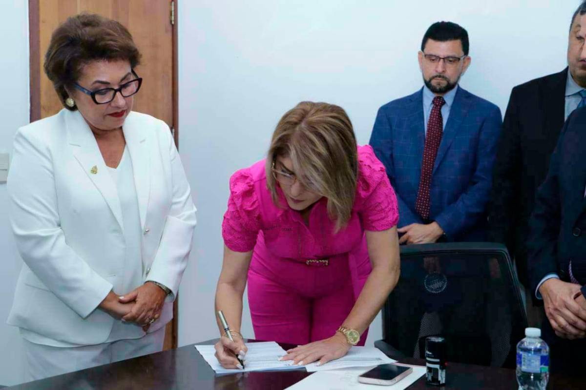 Oposición analiza a los aspirantes a la Fiscalía