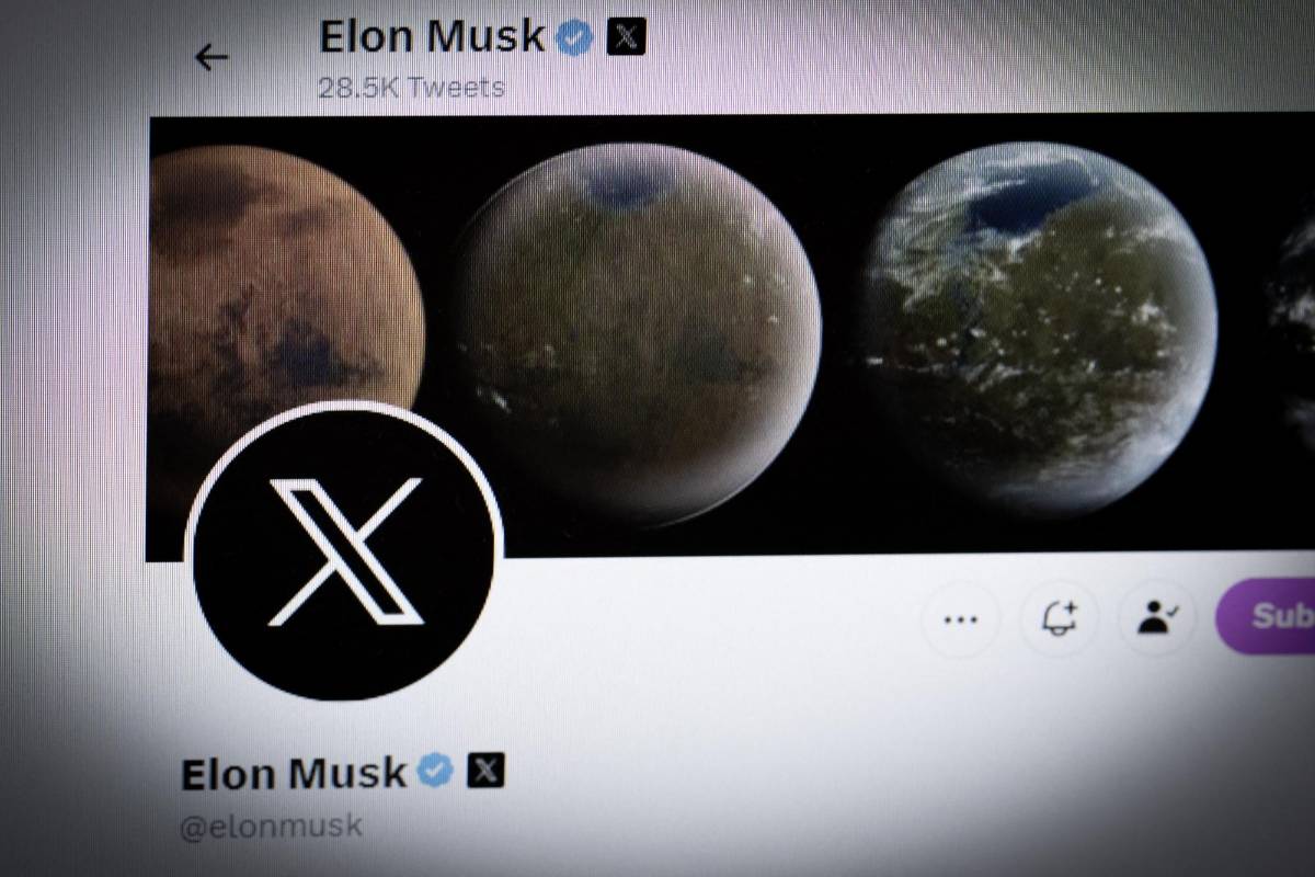 Elon Musk cambia el logotipo del pájaro azul de Twitter por una “X”