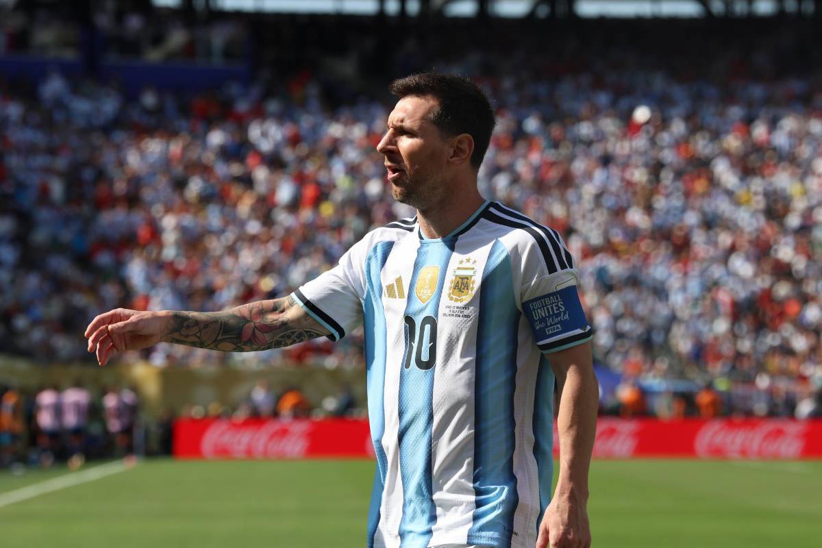 Apretaron a futbolistas y familiares de Argentina, no podían ganar la final