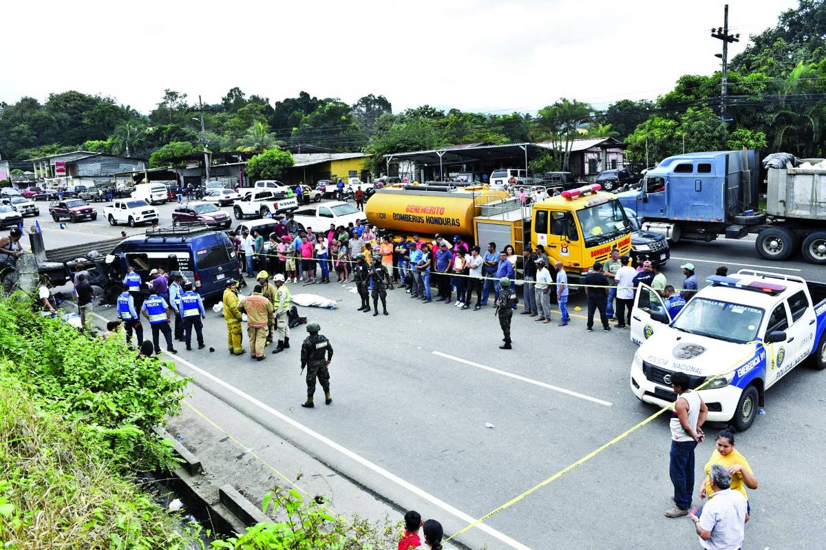 Al lugar del accidente llegaron ambulancias de la Cruz Roja y de los Bomberos, cuyos paramédicos asistieron a los lesionados y los trasladaron de emergencia a centros médicos de las ciudades de Siguatepeque. El corredor de la CA-5 entre los municipios de Taulabé y Siguatepeque es donde casi a diario ocurren accidentes.