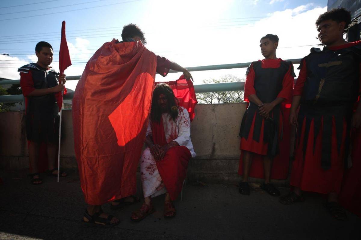 Viernes Santo en Comayagüela: drama y devoción marcan el Viacrucis