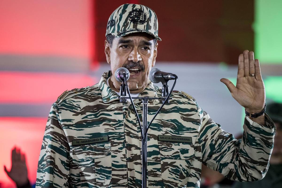 Maduro dice que su Gobierno ejerce acciones de “legítima defensa interna y externa”