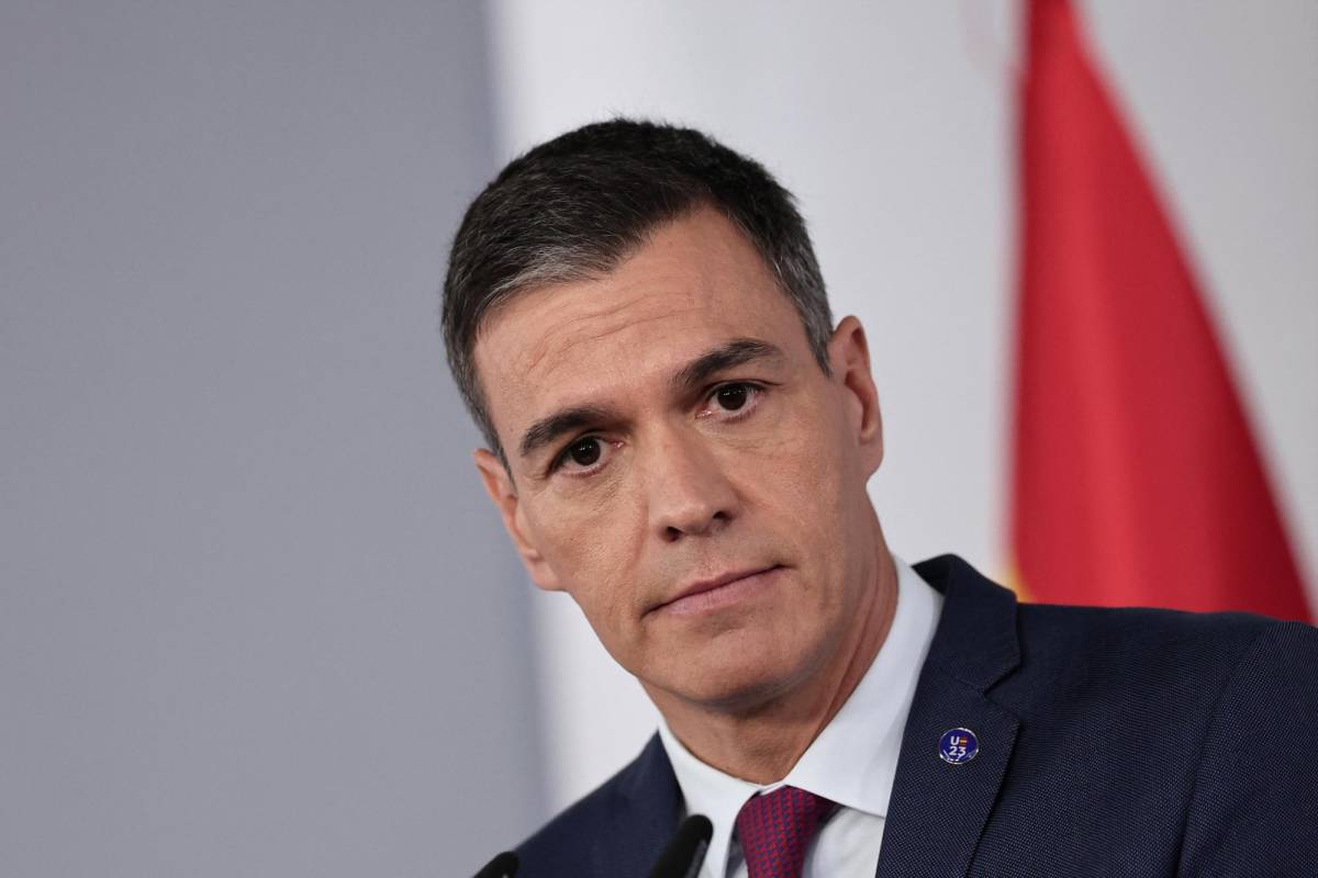 Sánchez logra el controvertido apoyo de Puigdemont para seguir en el poder en España