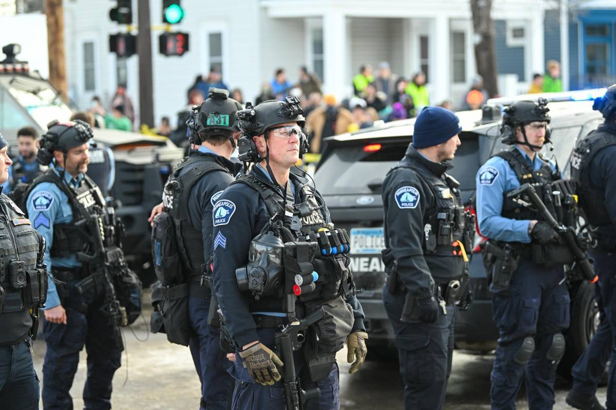 Indignación  tras muerte de mujer en redada de ICE en Minnesota