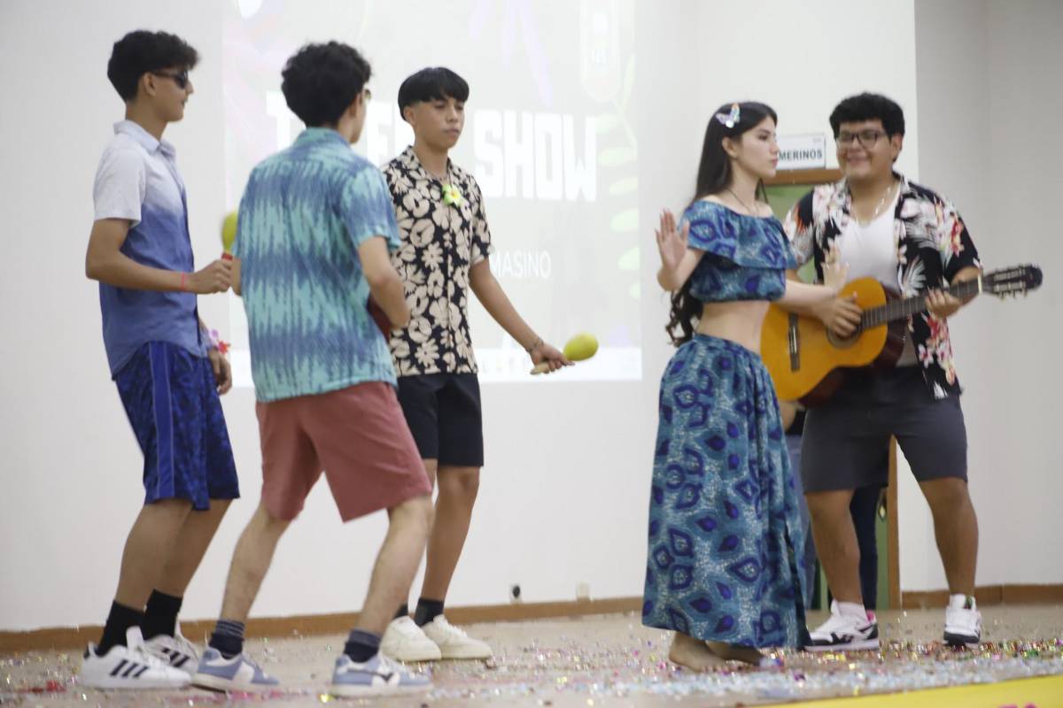 Festival de danza moderna por la Saint Thomas School en SPS