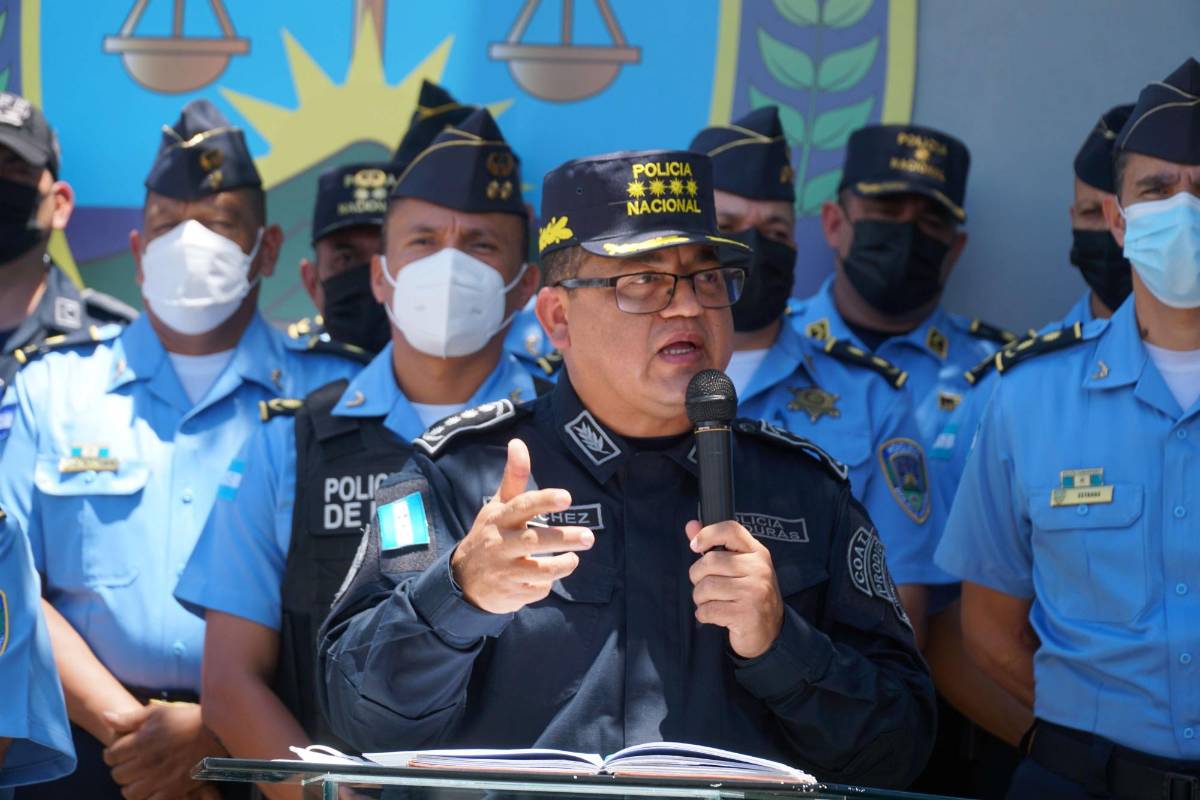 Policía tiene en la mira a otros dos extraditables prófugos