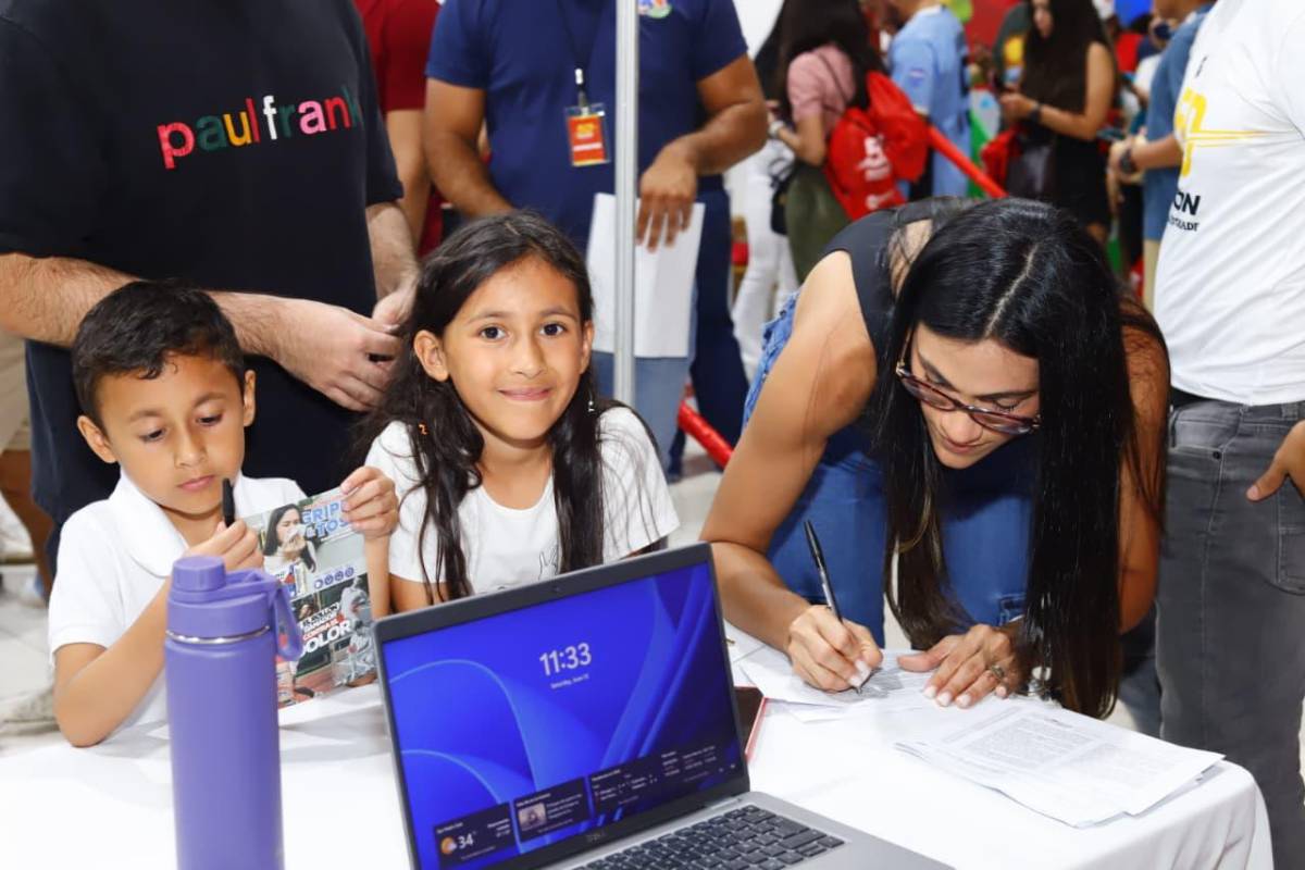 Fervor y sorpresas marcan la entrega de kits para Maratón La Prensa