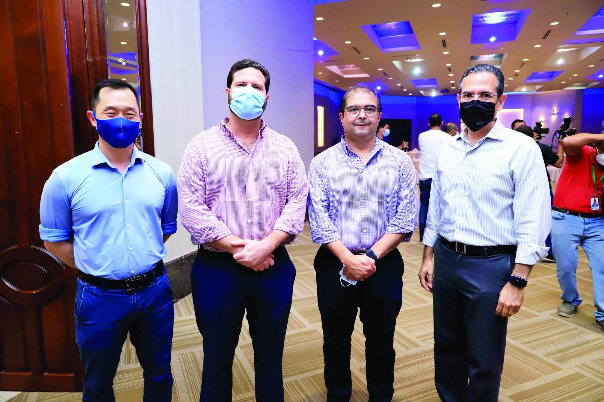 Convivio con directivos del BCIE y AHM