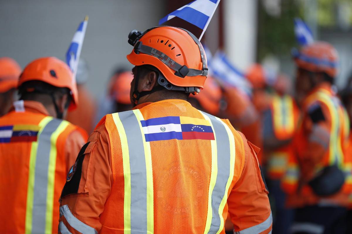 Bukele envía equipo de rescatistas a Venezuela tras devastador terremoto