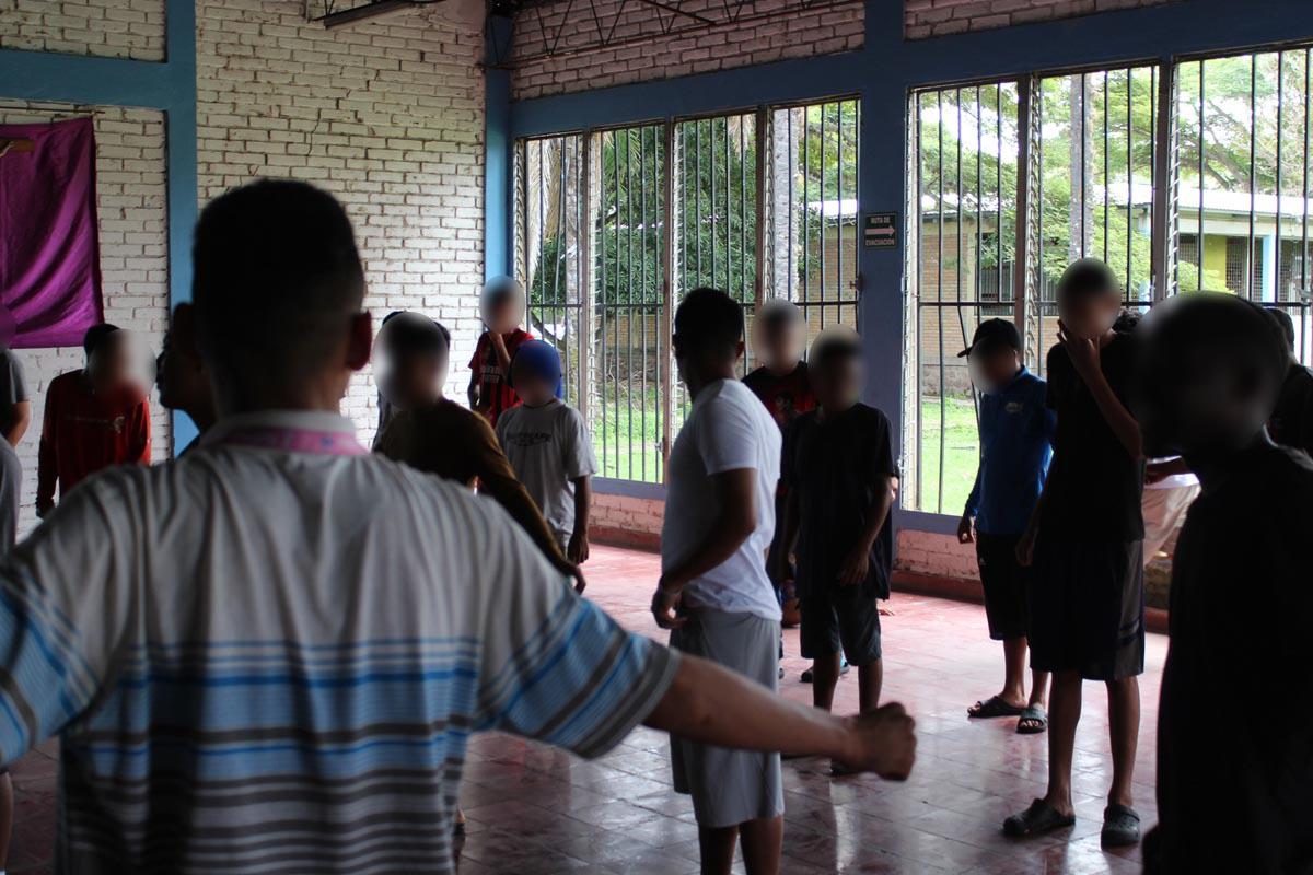 Custodios reemplazarán a policías en centros de menores