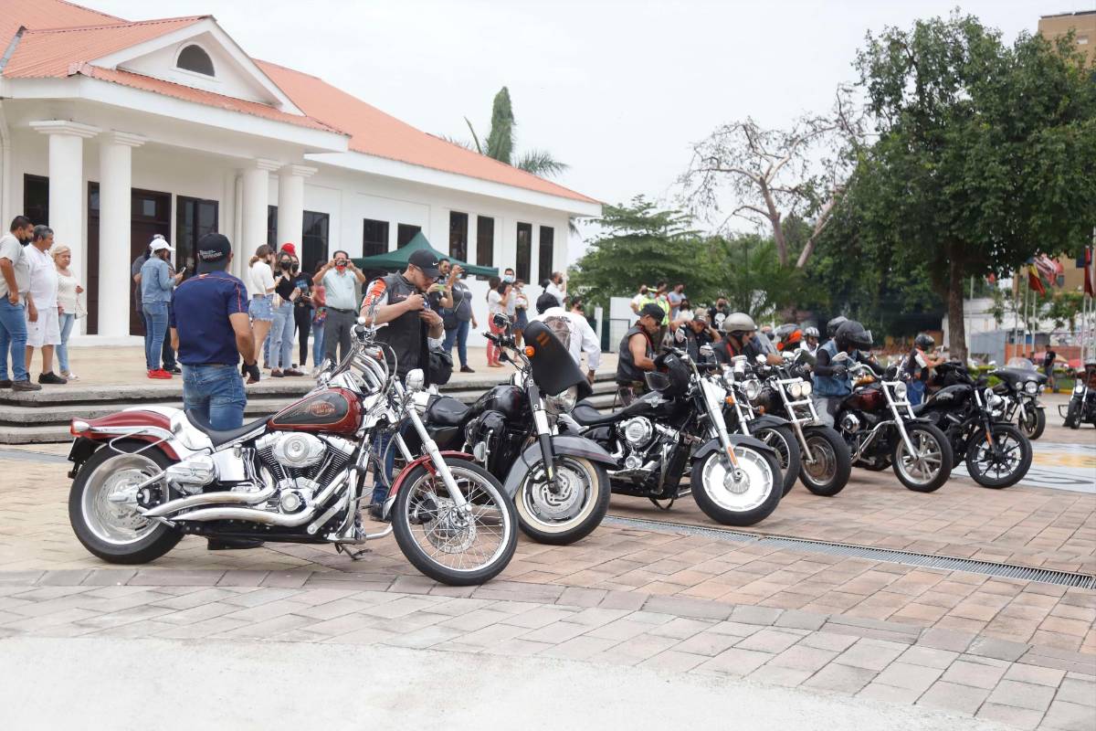 Ramón Orellana, casi dos décadas rodando en moto