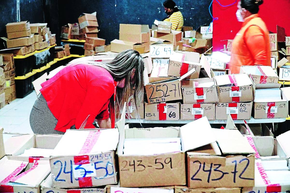 En cinco departamentos comenzó distribución de más 60,000 identidades