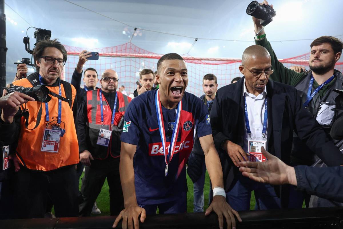 Mbappé se despide del PSG y conquista la Copa de Francia en su último partido