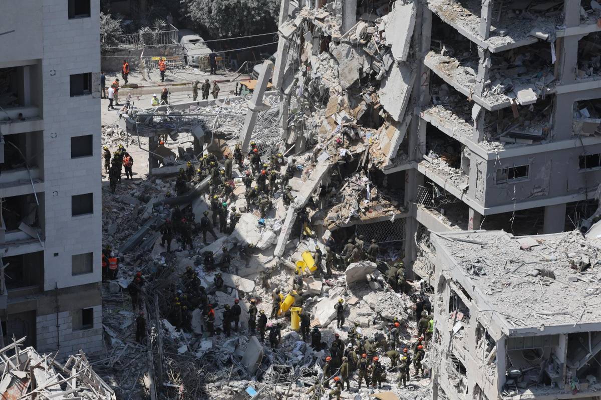 Misiles iraníes burlan la cúpula de hierro de Israel