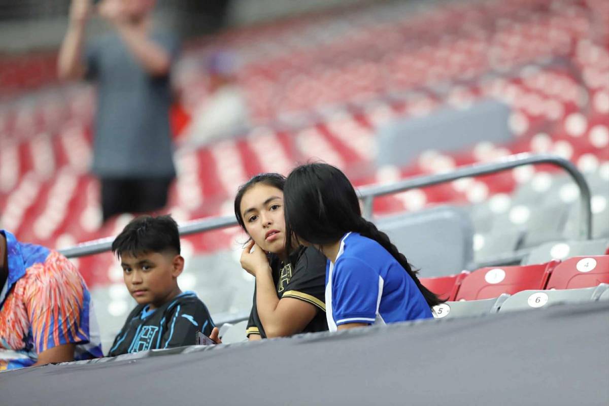 Bellezas en el Panamá-Honduras, periodista cautiva y chica mexicana enamoró