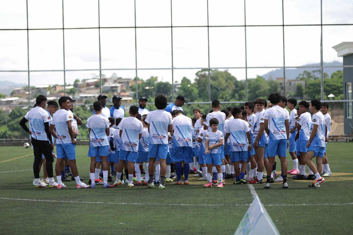 Hermanos Catrachos ponen a soñar a niños, niñas y jóvenes de Tegucigalpa