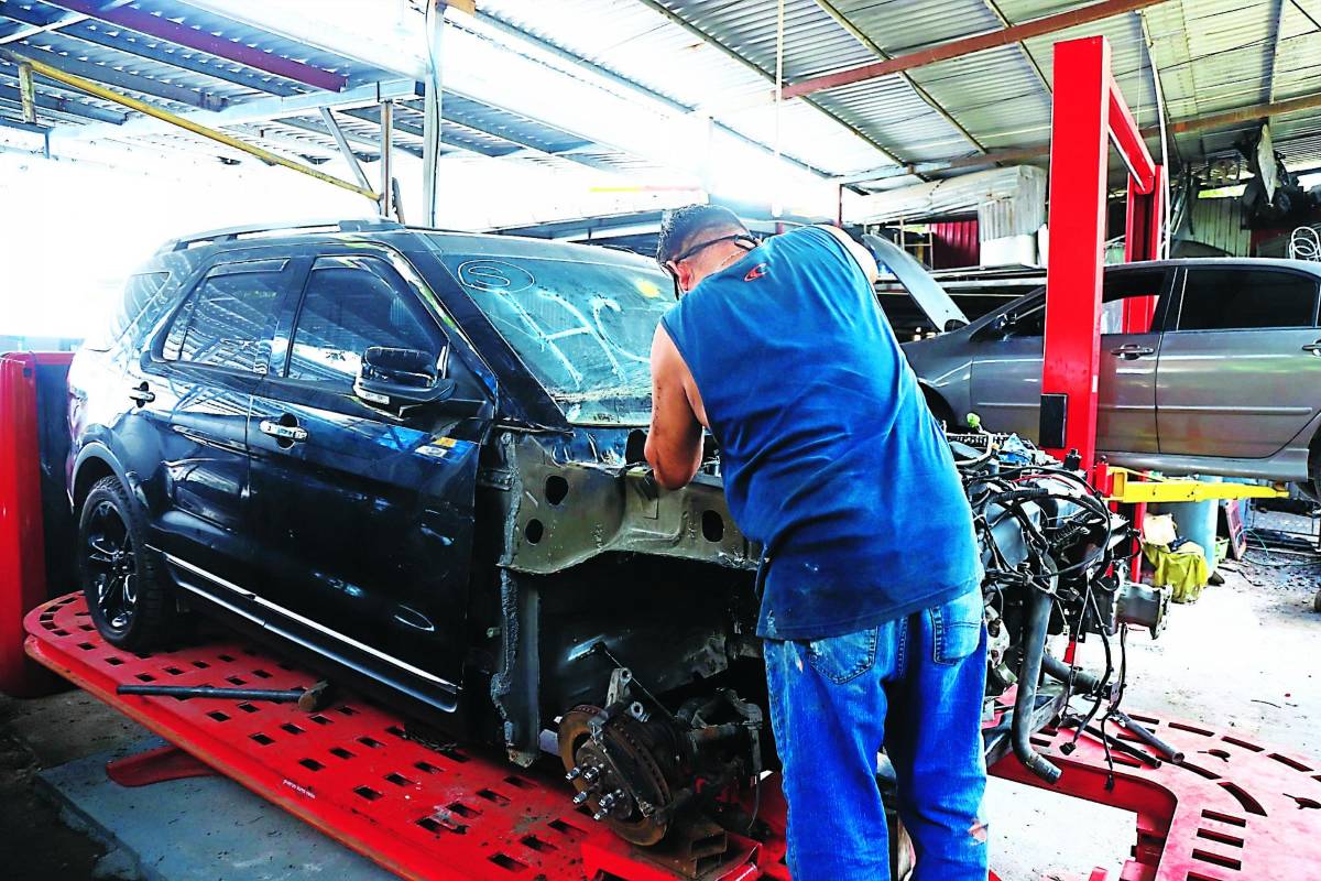 Mano de obra calificada hondureña emigra a México y EUA