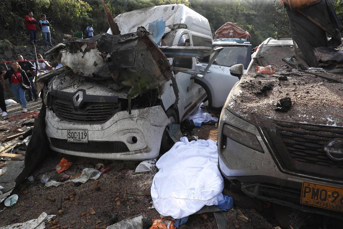 Desgarrador: al menos 19 muertos tras ataques con explosivos en el sur de Colombia