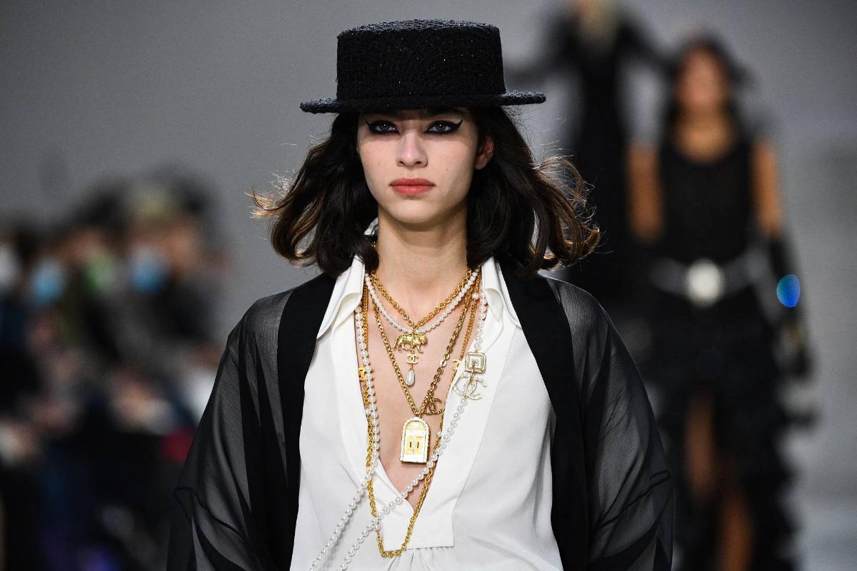 Rap y lentejuelas: la audacia de Chanel a las puertas de París