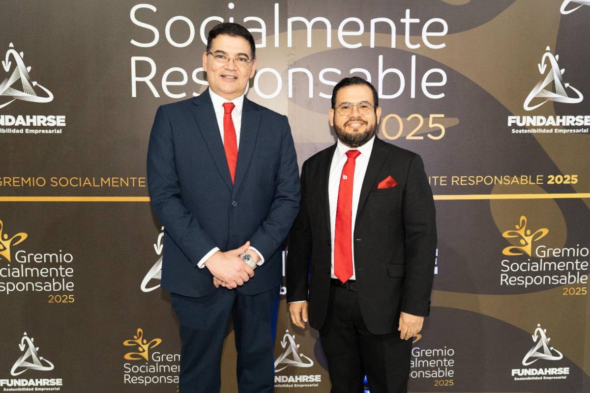 Los selectos invitados en la entrega del Sello FUNDAHRSE 2025