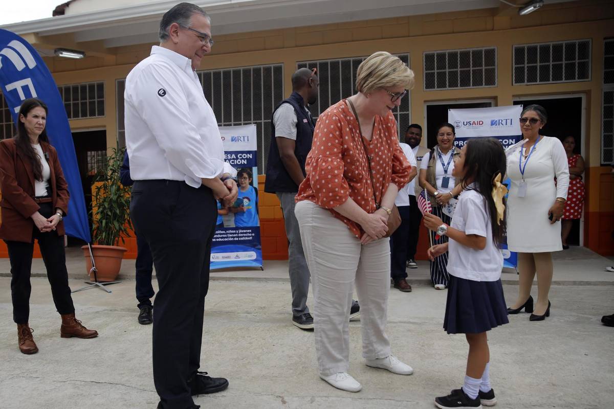 Alianza por la Educación renueva el centro educativo número 25