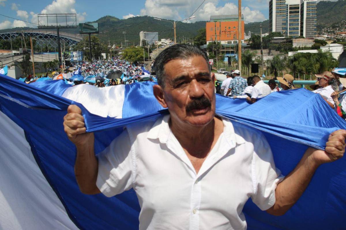 Las mejores fotos de la caminata de oración de los cristianos en Honduras