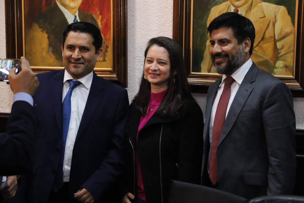 Fiscales interinos podrían ser nombrados titulares vía decreto