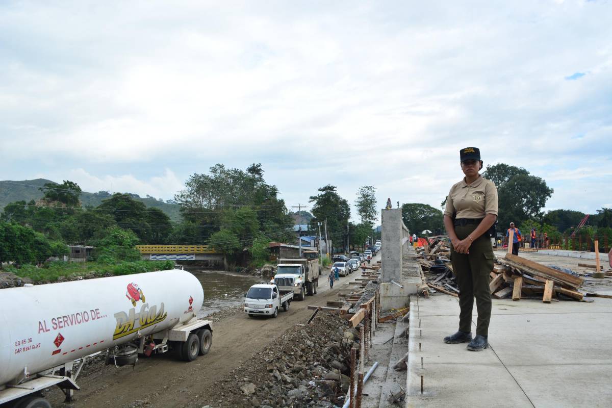 ¡Regalo navideño! Este viernes inauguran puente que conduce a Jucutuma