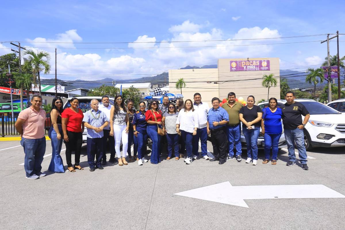 Seniors de Light and Vision celebran su entrada